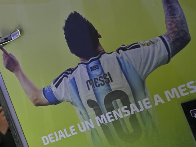 Experiencia única en el Olé Summit 2026: los mensajes de los hinchas para Messi y un juego que la rompió