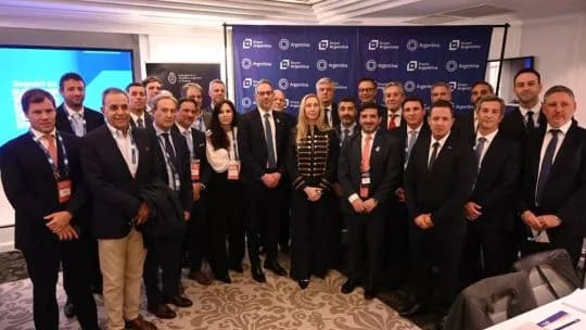 Karina Milei encabezó en París una ronda de negocios para impulsar las exportaciones argentinas de langostinos y vieiras