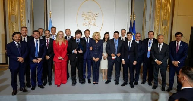 Gobernadores con acento francés y algo más: en París pidieron “aflojar hasta abril”, hablaron de “derrame” y que están bajando impuestos