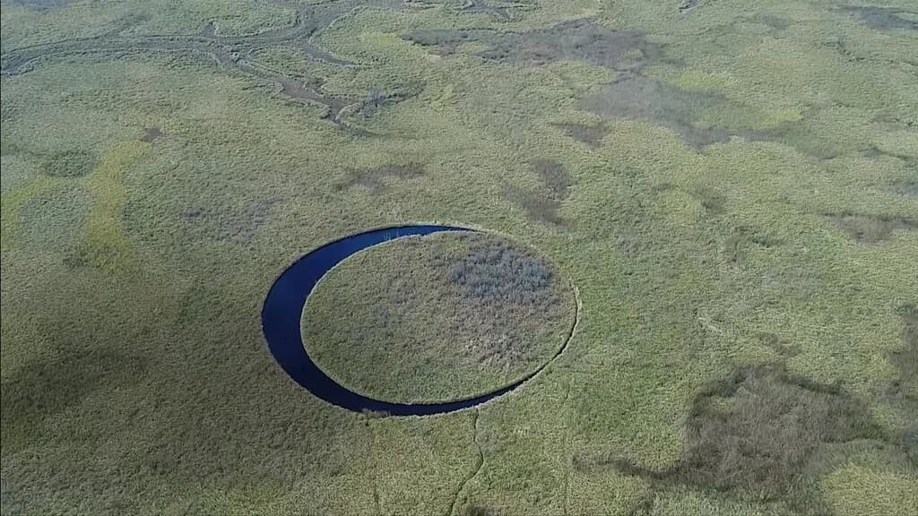 La isla argentina que no solo tiene una forma redonda casi perfecta sino que además se mueve