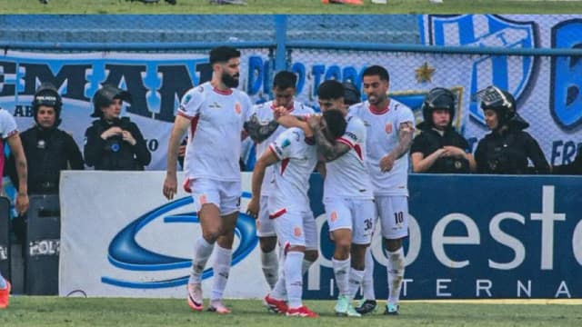 Barracas lo dio vuelta ante Atlético Tucumán y se quedó con un triunfo agónico