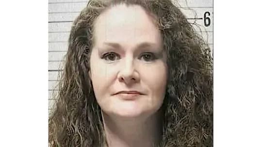 Christa Pike sigue "inconsciente, intubada y conectada a un respirador": sus abogados piden perpetua