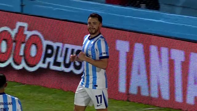 Conechny abrió el marcador para Racing en Río Cuarto