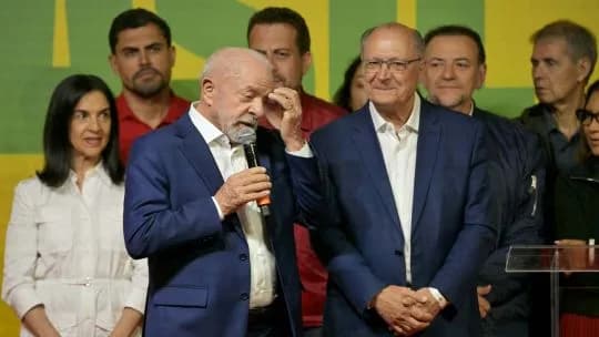 Bolsonaro ganó en Brasil y obligó a un Lula "optimista" a reinventarse en busca de quienes no votaron