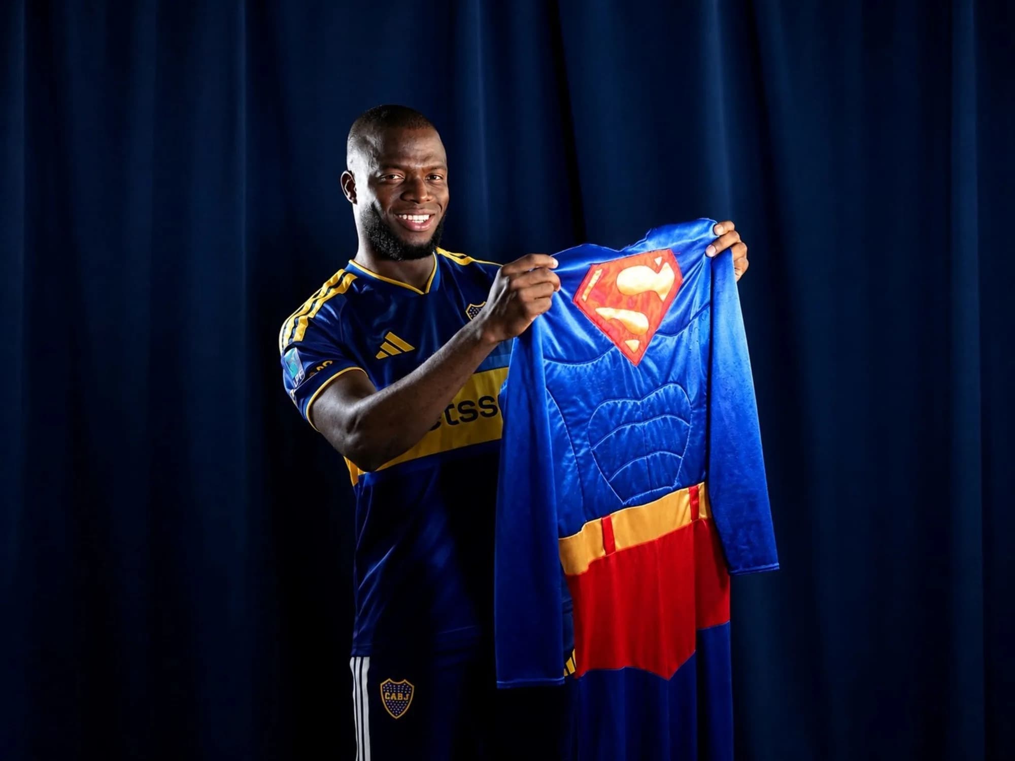 Superman Valencia: el festejo inédito, el secreto de su cabezazo y "este grupo quiere más"
