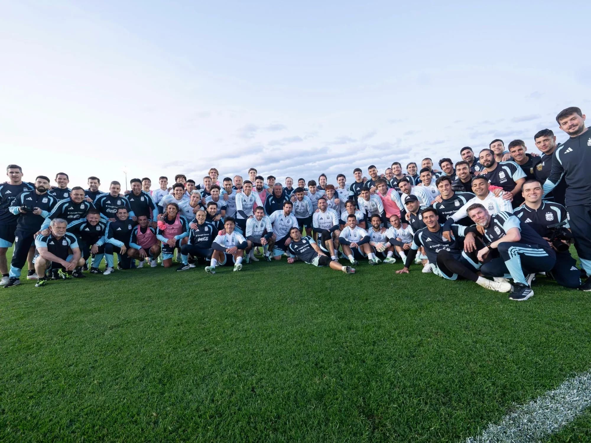 La última foto de Lionel Messi en un entrenamiento de la Selección Argentina: "Momentos especiales que sé que voy a extrañar…"