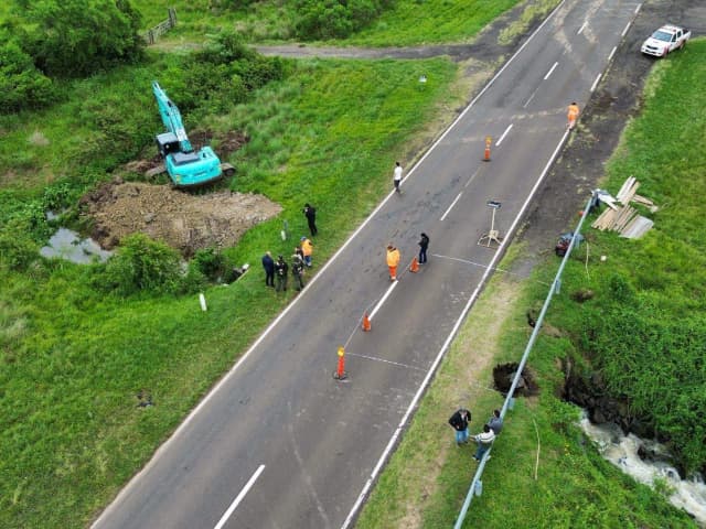 El Gobierno confirmó el inicio de obras viales en Corrientes tras la firma de concesiones