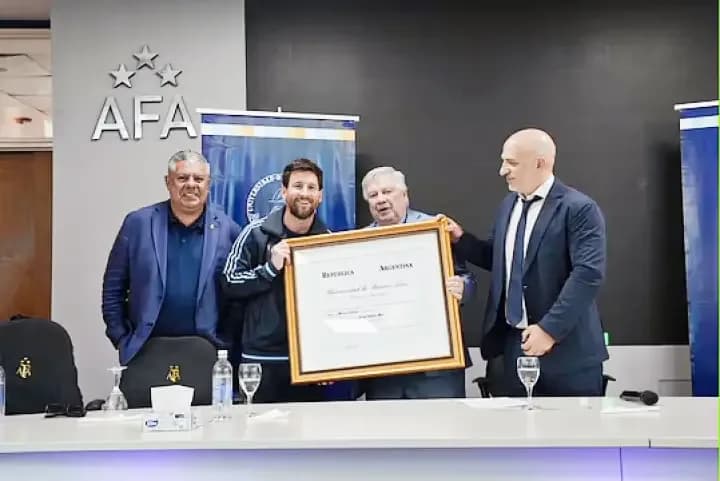 La UBA le entregó a Lionel Messi el título de Doctor Honoris Causa