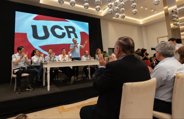 Convención de la UCR en Corrientes: reformaron la Carta Orgánica y lanzaron una aplicación