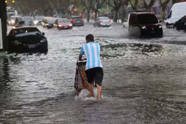 Temporal en el AMBA: fuertes tormentas, inundaciones y caída de granizo