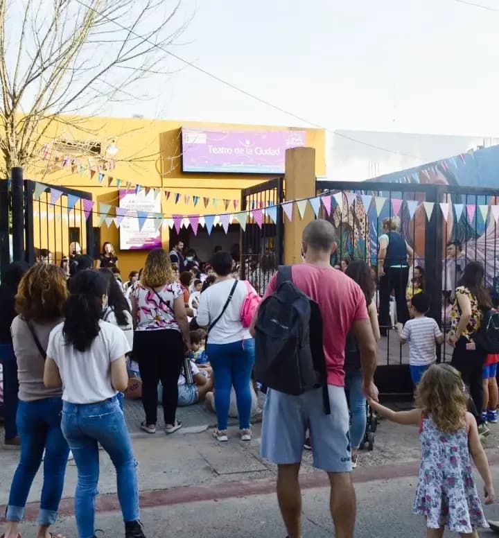Convocan a respaldar con firmas la continuidad del Teatro de la Ciudad