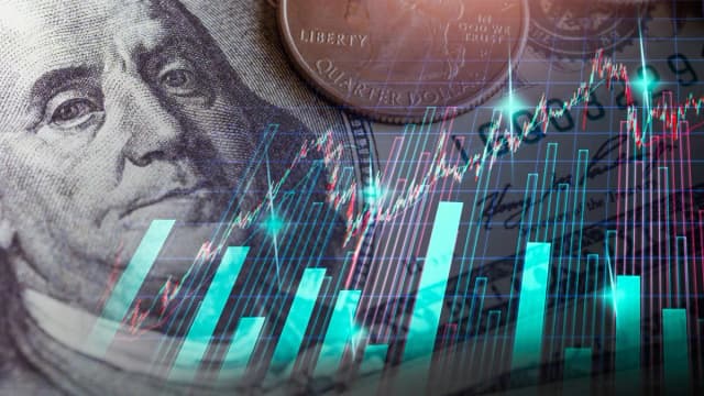 El dólar oficial amagó con rebotar, pero cerró a la baja y quebró un nuevo mínimo en dos semanas