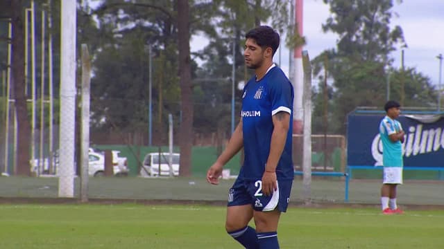 Insólito momento en el Torneo Proyección: Salas cometió una falta y el árbitro echó a Soria