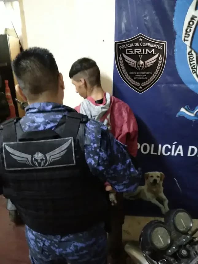 Demoraron a un hombre que merodeaba casas con objetos de dudosa procedencia