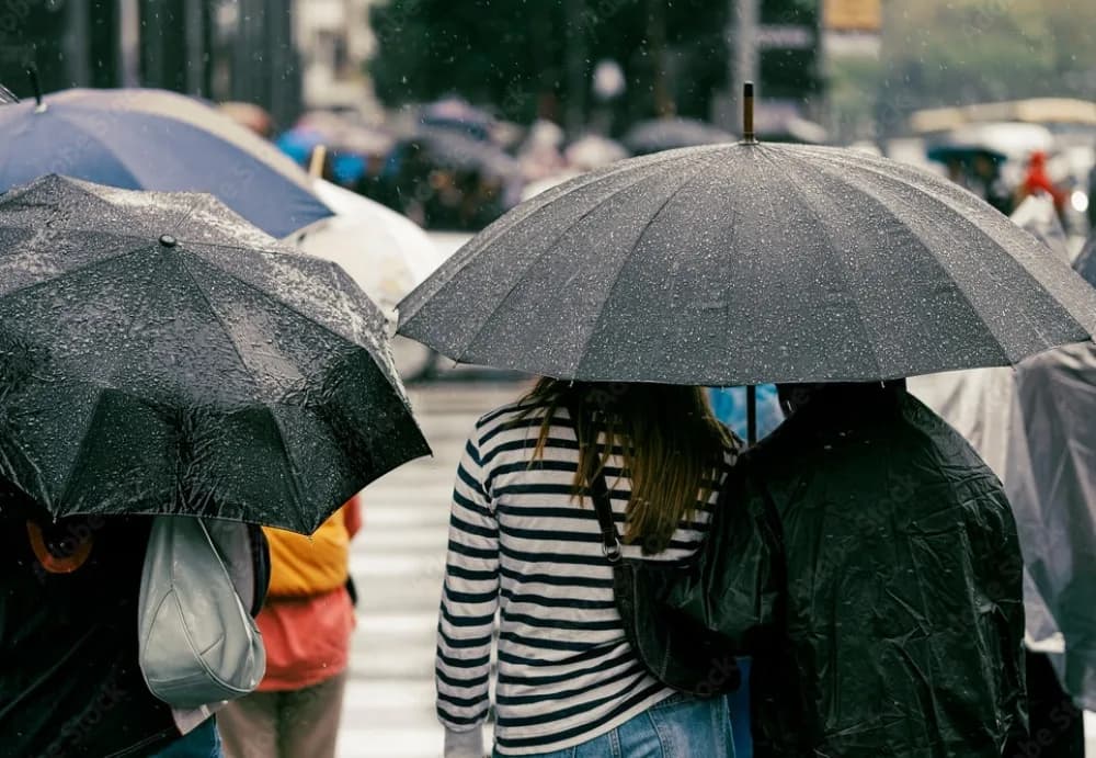 Capital y varias localidades siguen bajo alerta por tormentas fuertes