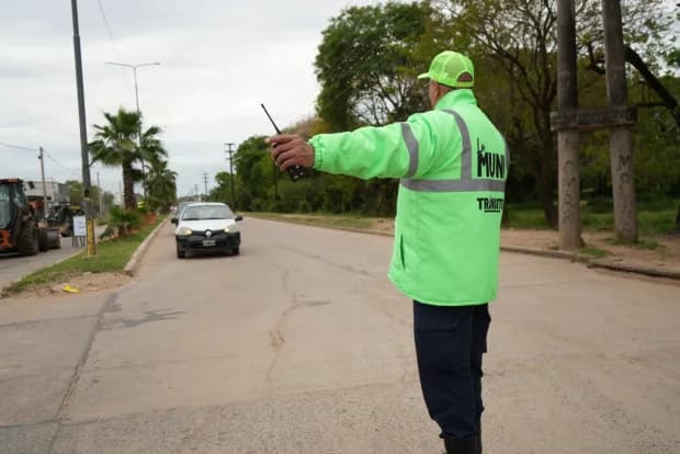Qué documentación y elementos son obligatorios para circular en vehículos por la ciudad de Corrientes