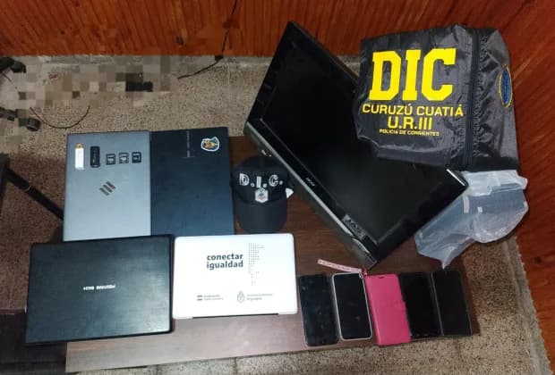 Denuncia por "pornografía infantil" en Corrientes: la Policía secuestró dispositivos electrónicos