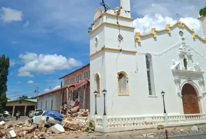 Un fuerte terremoto de magnitud 7,6 sacudió Panamá: hubo 13 réplicas y hay alerta de tsunami