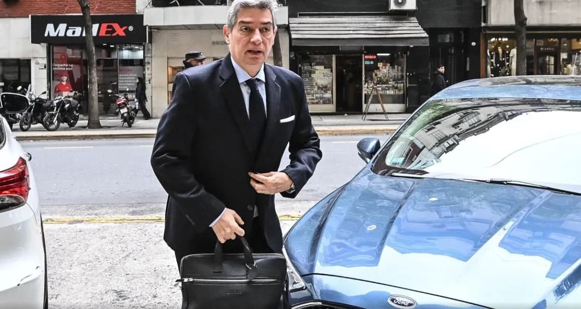 A pesar del fallo, insisten con la sesión para voltear el mega DNU70