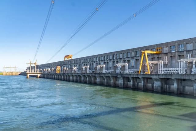 El embalse Yacyretá creció un 37 % arriba de su nivel promedio histórico