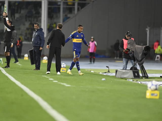 Paredes lesionado: los videos que preocupan a todo Boca