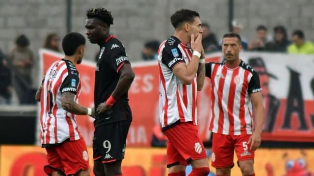 Derrota para Jordy Caicedo y Hernán Galíndez con Huracán tras la fecha FIFA con Ecuador