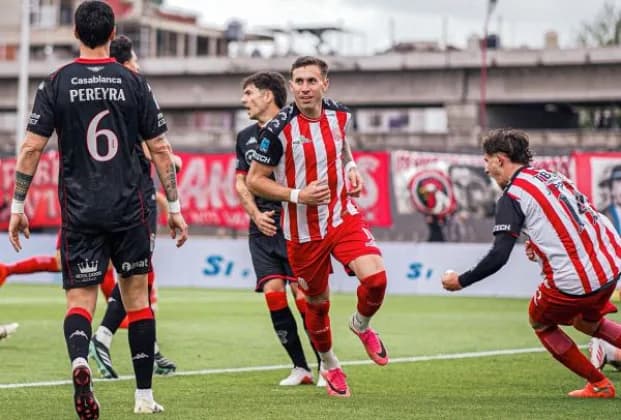 Torneo Clausura: Barracas Central se hizo fuerte en casa y venció a Huracán
