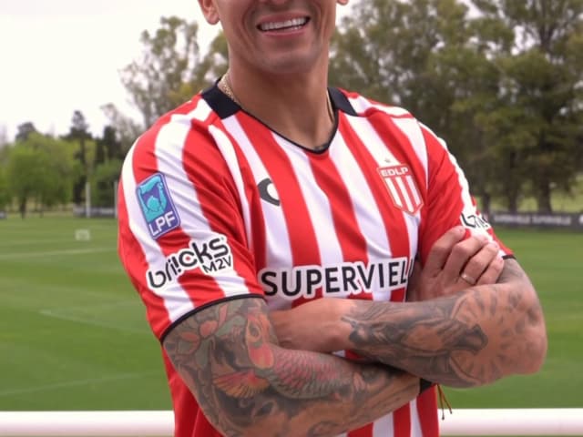 Ni una sola mención a Racing: el mensaje de Marcos Rojo en un nuevo primer día en Estudiantes