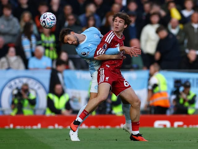 Liverpool vs. Manchester City, por la Premier League, hoy en VIVO: ya se juega el duelo de argentinos