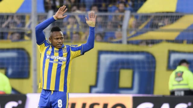 Sombrerito, volea y golazo: la espectacular jugada de Campaz para Central