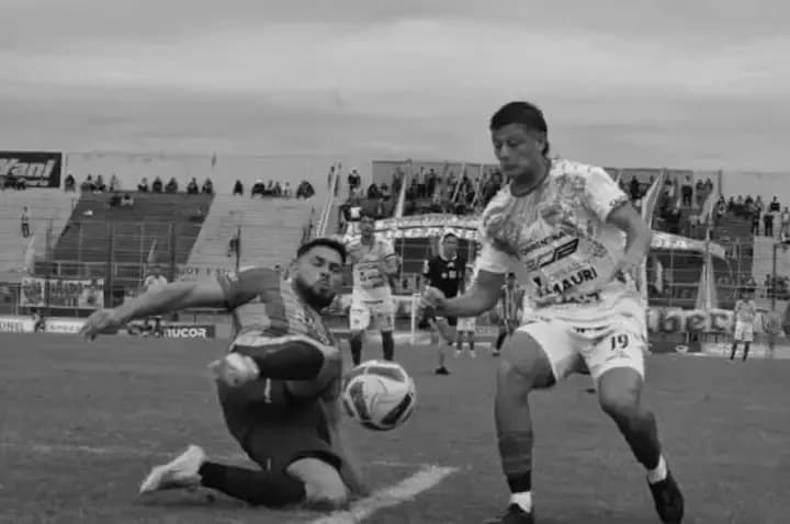 Boca Unidos consiguió sobre el final,  la victoria que mereció en el complemento