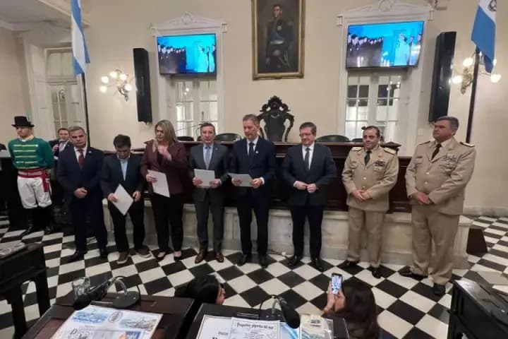 El Senado distinguió a ocho excombatientes de Malvinas de la Prefectura