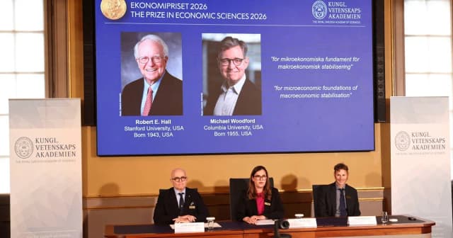Quiénes son los ganadores del Nobel de economía y por qué su trabajo responde dos preguntas clave para la Argentina