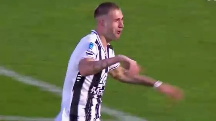 Picante festejo de Agustín Módica ante Newell's &iquest;con guiño a Rosario Central? - TyC Sports