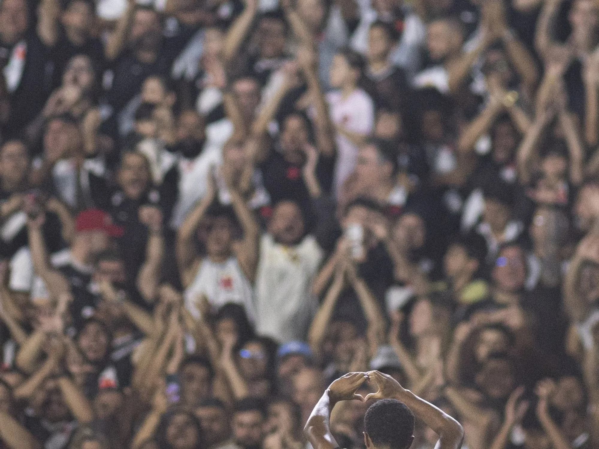 Los hinchas de Vasco agotaron en pocas horas las 70.000 entradas para la vuelta con Boca en el Maracaná