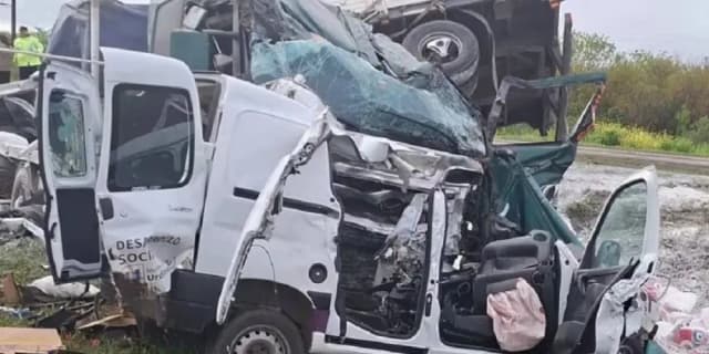 Una mujer y su hijo murieron en el choque contra un camión: ella le había donado un riñon