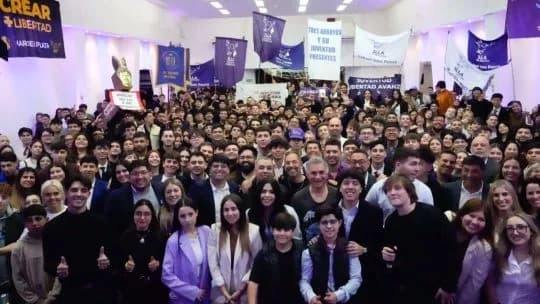 La interna libertaria avanza: Sebastián Pareja encabezó un acto sin Diego Santilli en Morón
