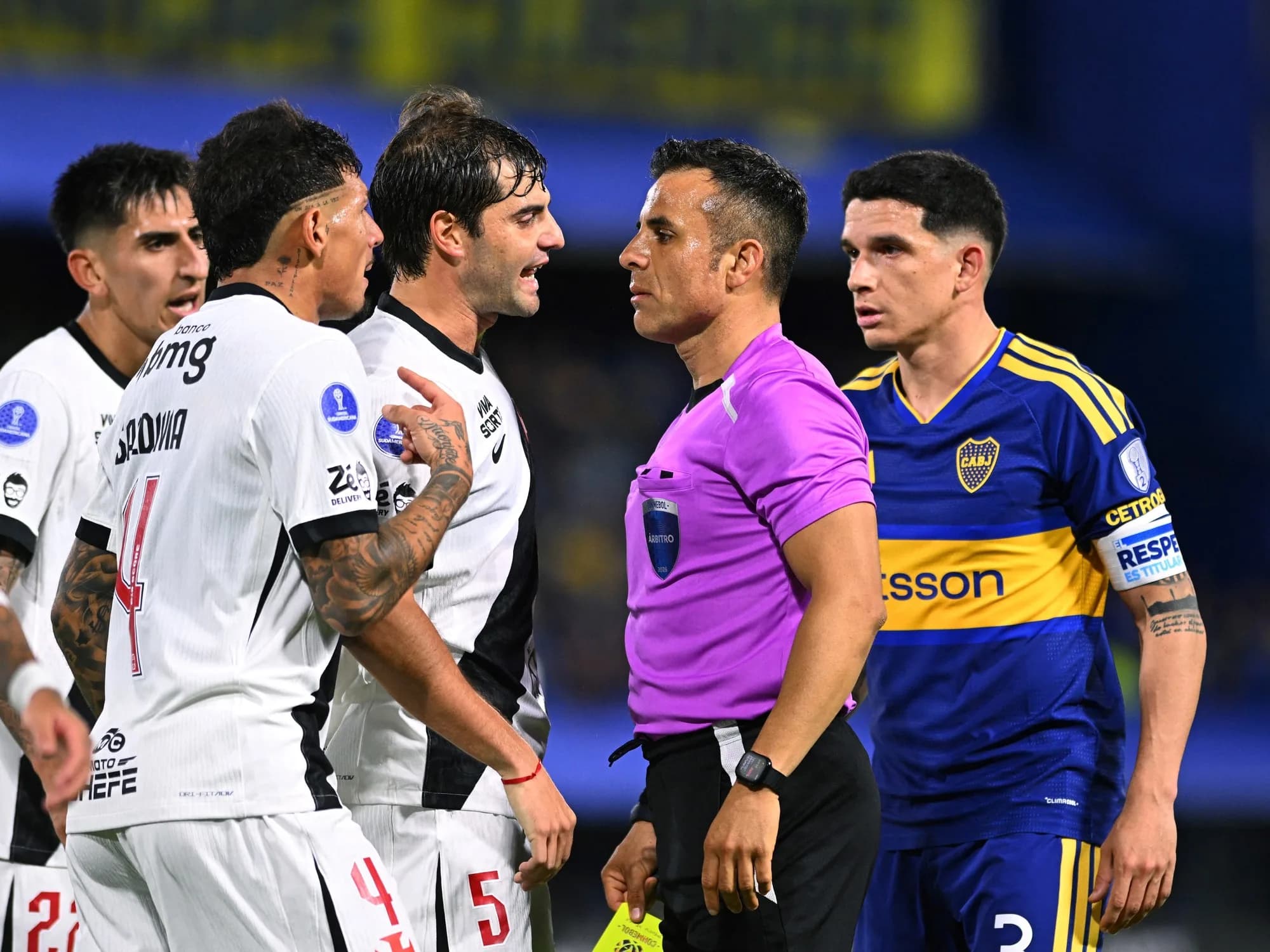 El rol estratégico de los argentinos de Vasco en la victoria en La Bombonera