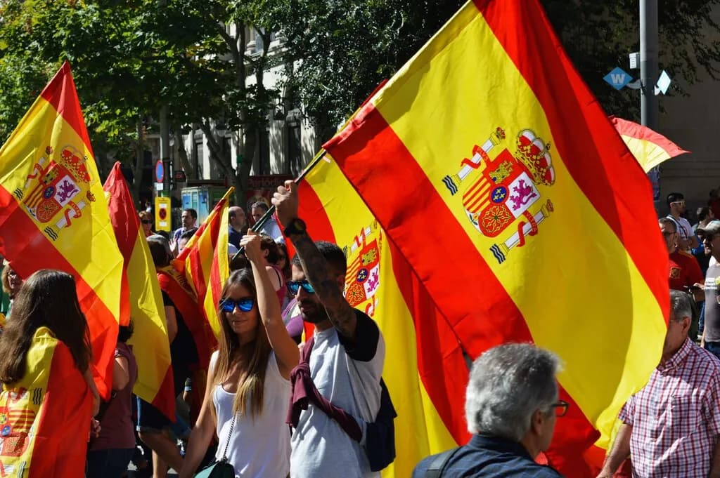 El pueblo de Granada que votará el 29-N "exiliado": tres de cada cuatro de sus electores viven fuera
