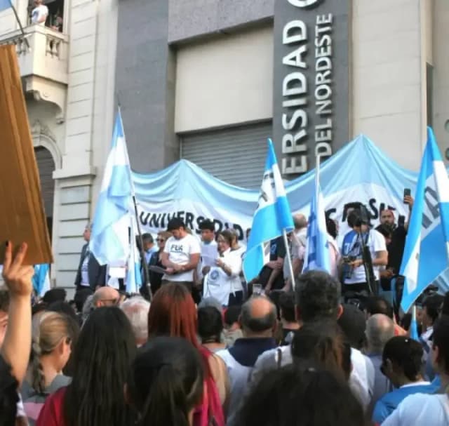 Tras la sanción judicial a Santilli, el NEA marcha por las universidades