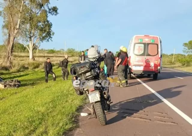 Corrientes: Dos motociclistas heridos tras violento choque en Ruta 12