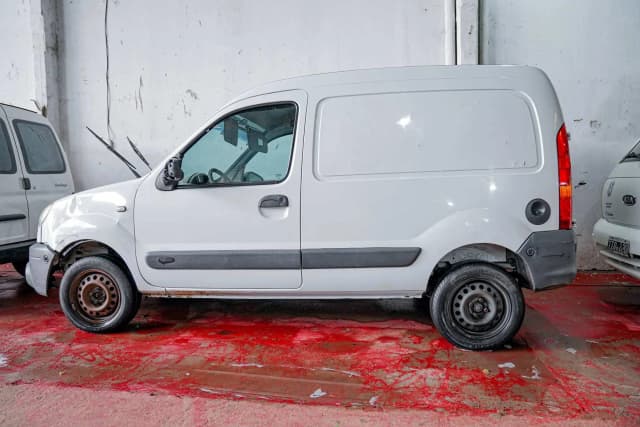 Arranca la segunda subasta de vehículos en desuso de la Municipalidad