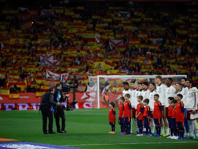 España, sancionada por la FIFA por cánticos islamofóbicos de su hinchada