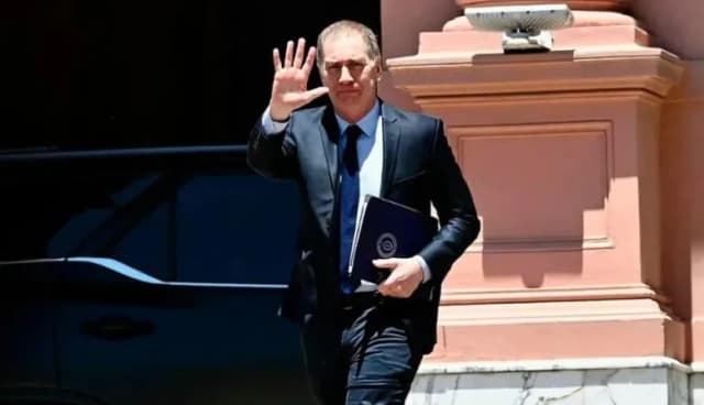 Reclamos por obras en un foro con gobernadores