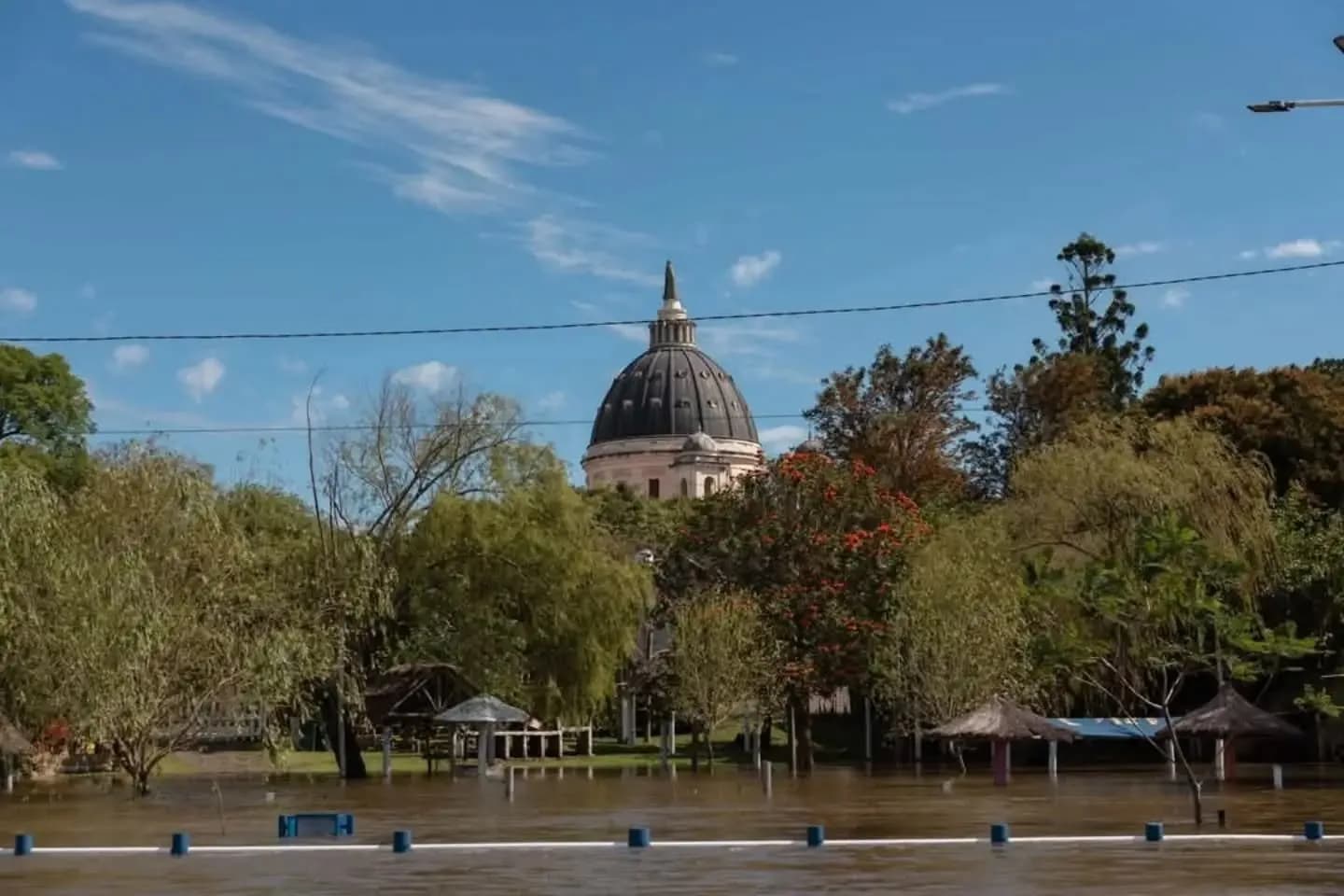 Itatí superó el nivel de evacuación del Paraná: cuáles fueron las crecidas históricas