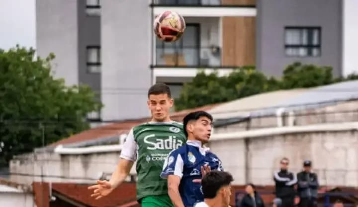 Deportivo Mandiyú y Lipton definen la llave en cancha de Huracán