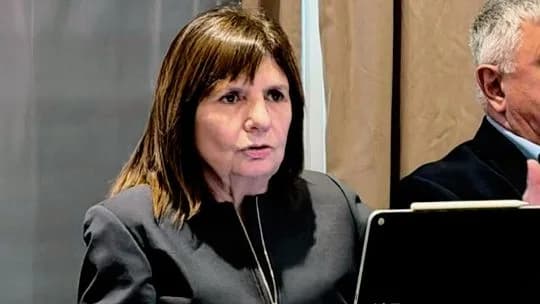 Bullrich se mostró como candidata invitada por la Fundación Libertad