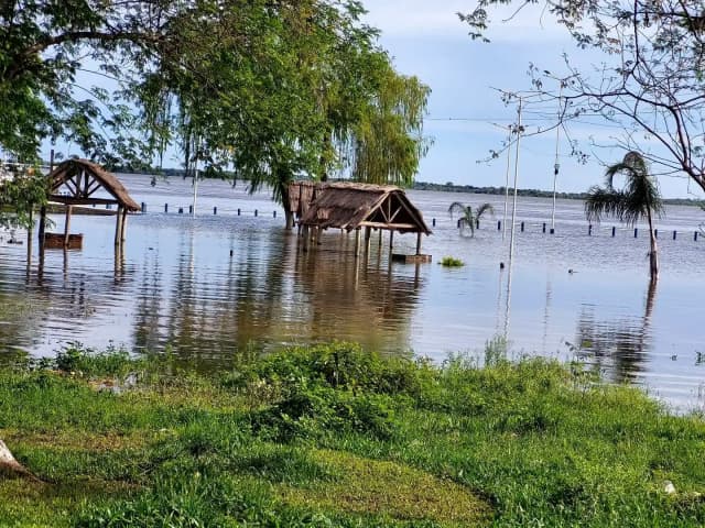 El río Paraná sigue creciendo y Corrientes tiene 646 evacuados