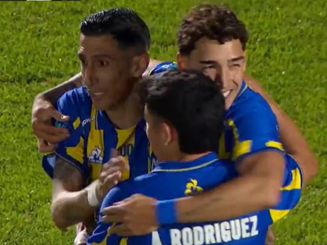 Di María y su "bendición" para Julián Fernández: "dicen que es mi doble"
