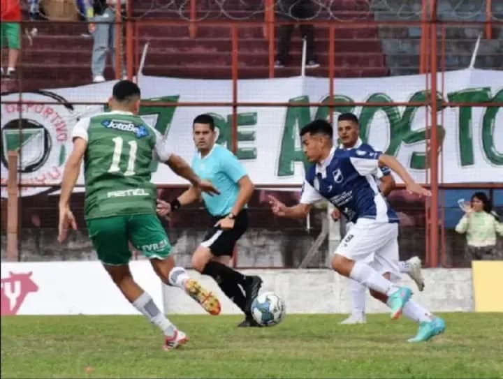 Lipton amargó a Deportivo Mandiyú